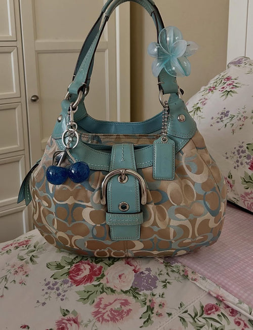 Vintage Signature Shoulder Bag